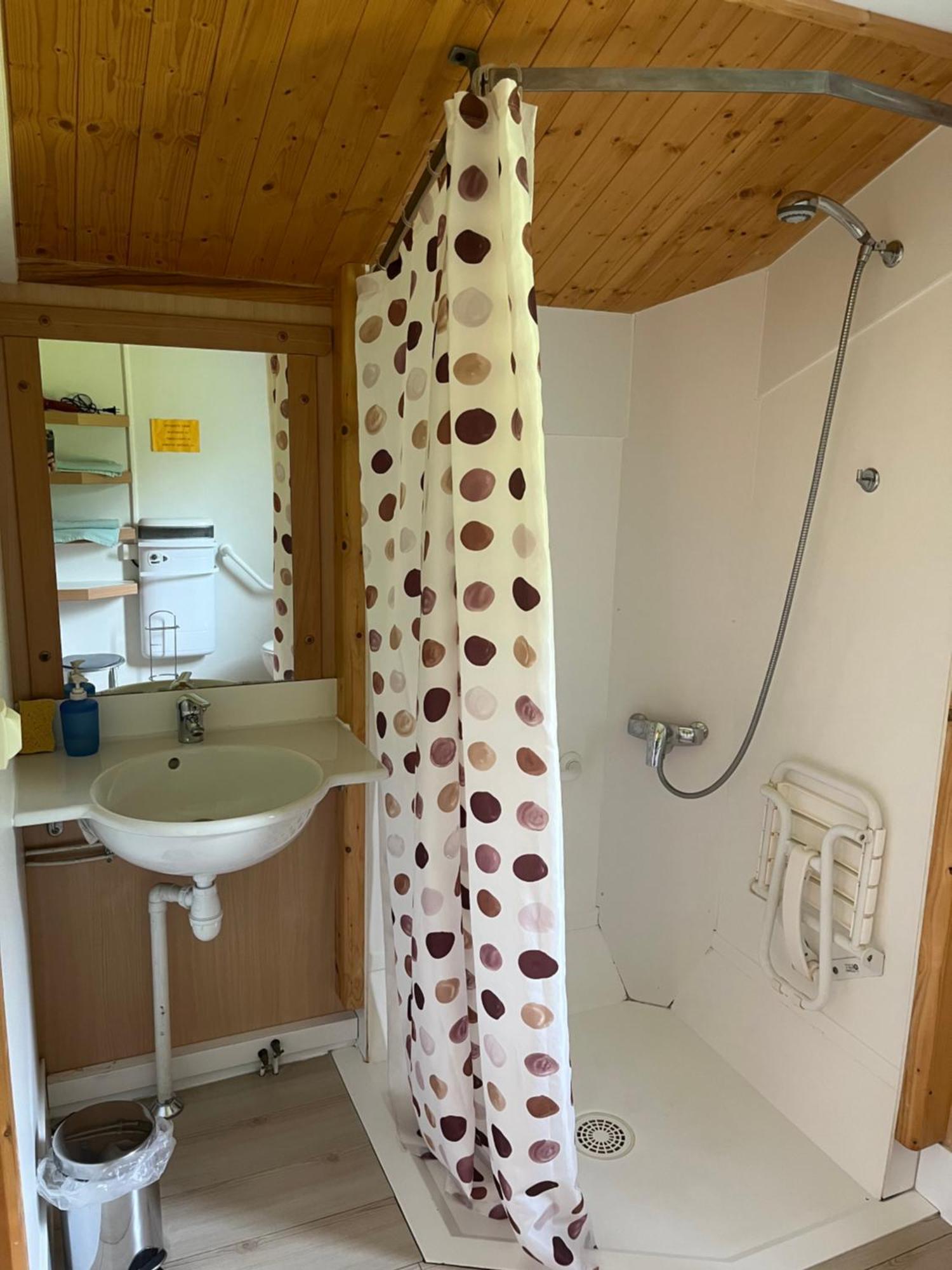 Les Chalets Du Piou Bussieres  Eksteriør bilde